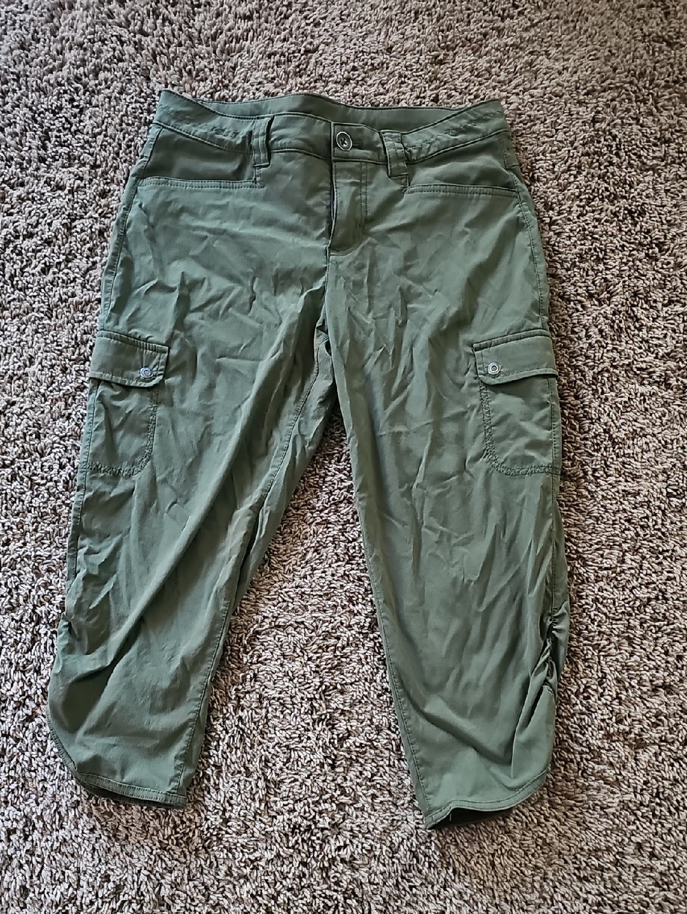 Eddie Bauer Olive Green Horizon Womens Capris